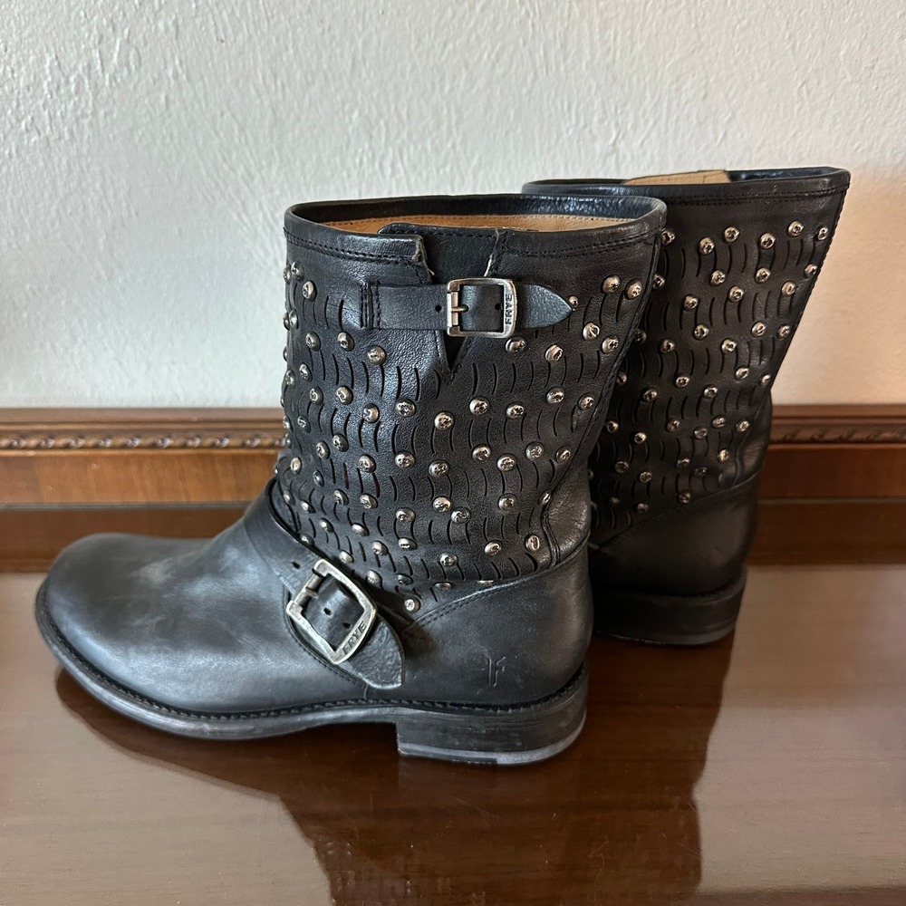 Women's Frye Jenna Studded Moto Boots Black Leather 10 B 3476346